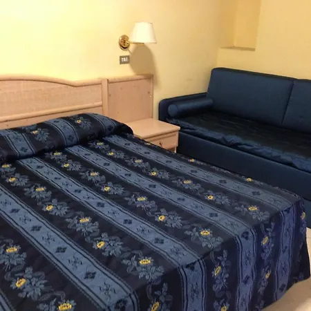 מלון Allegroitalia Rosa 3*