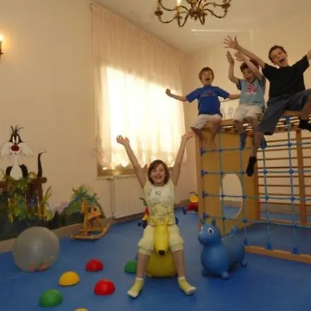 Allegroitalia Rosa Готель Алассіо