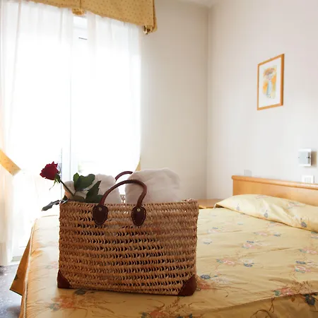 Allegroitalia Rosa Готель